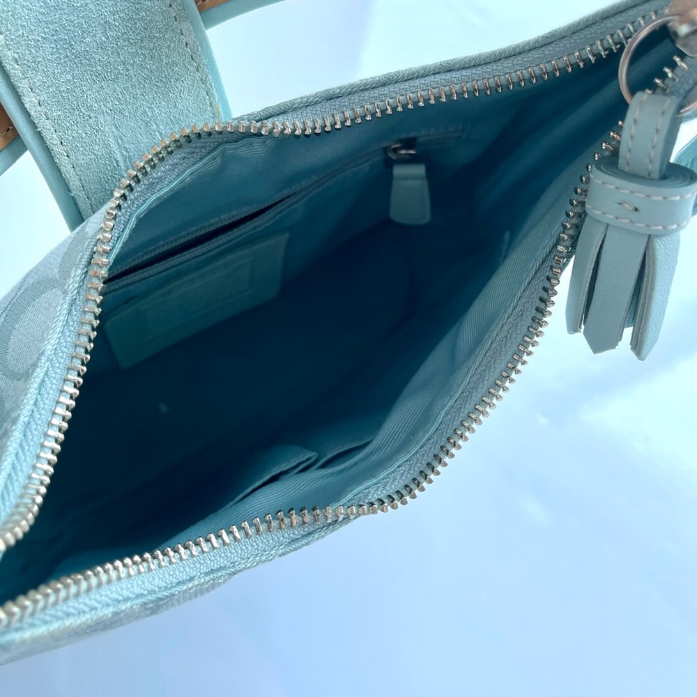 Aqua Blue COACH Signature Hobo Bag 🌊 - Picture 7 of 8